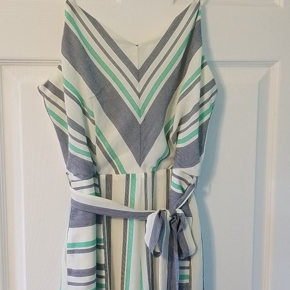 NWT Jumpsuit with pockets!
